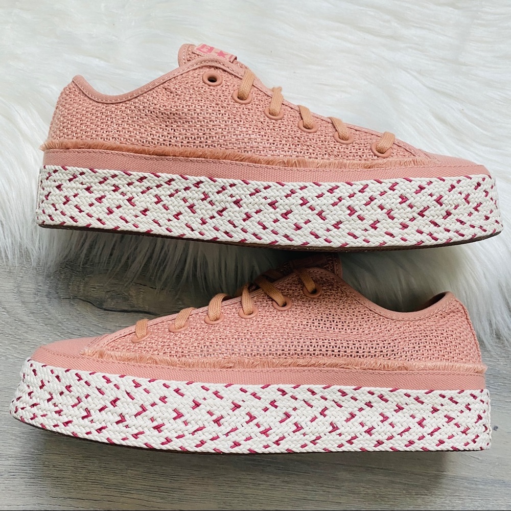 NWT Converse Chuck Taylor All Star Low Top Women’s - Picture 8 of 10
